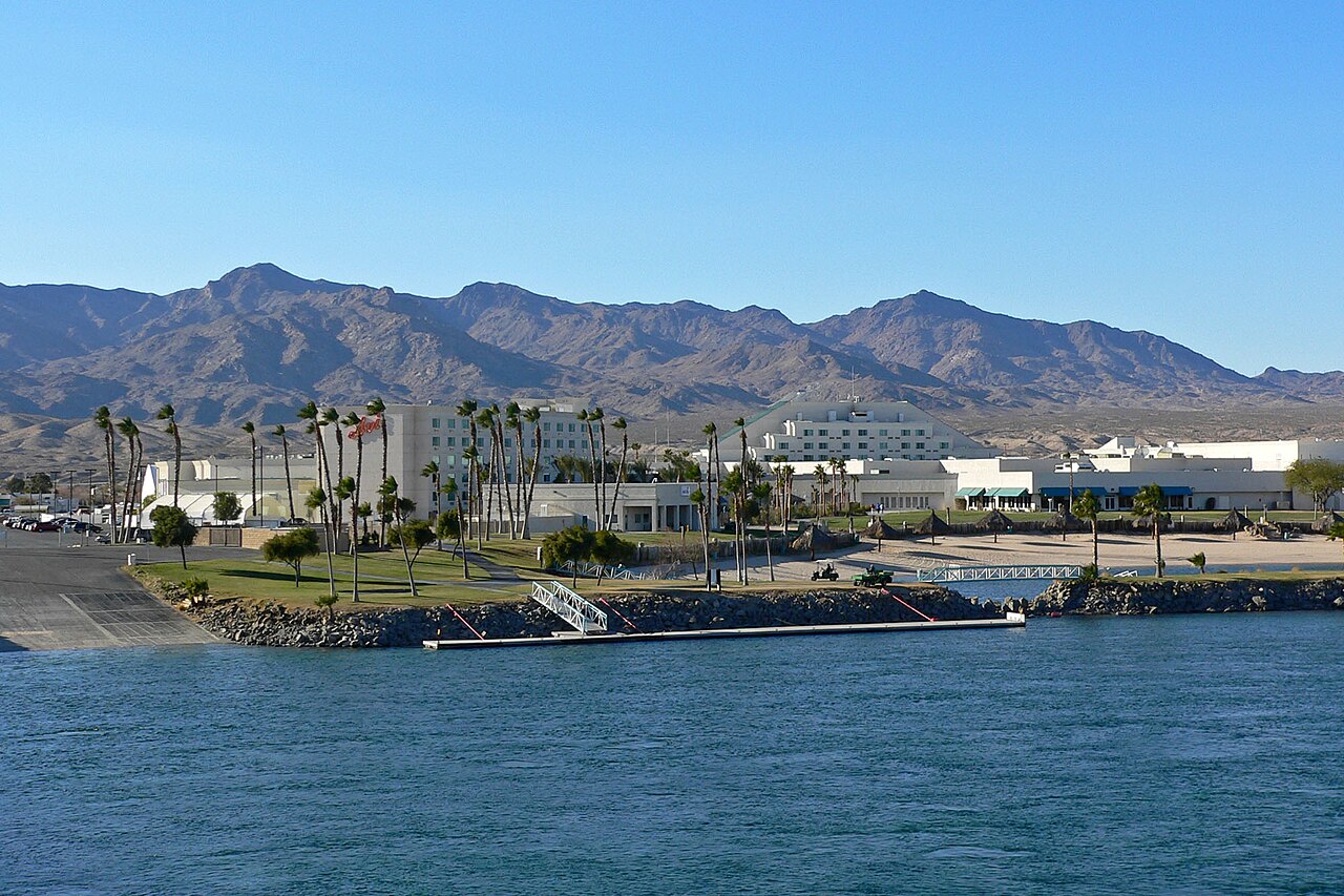 Avi Resort & Casino